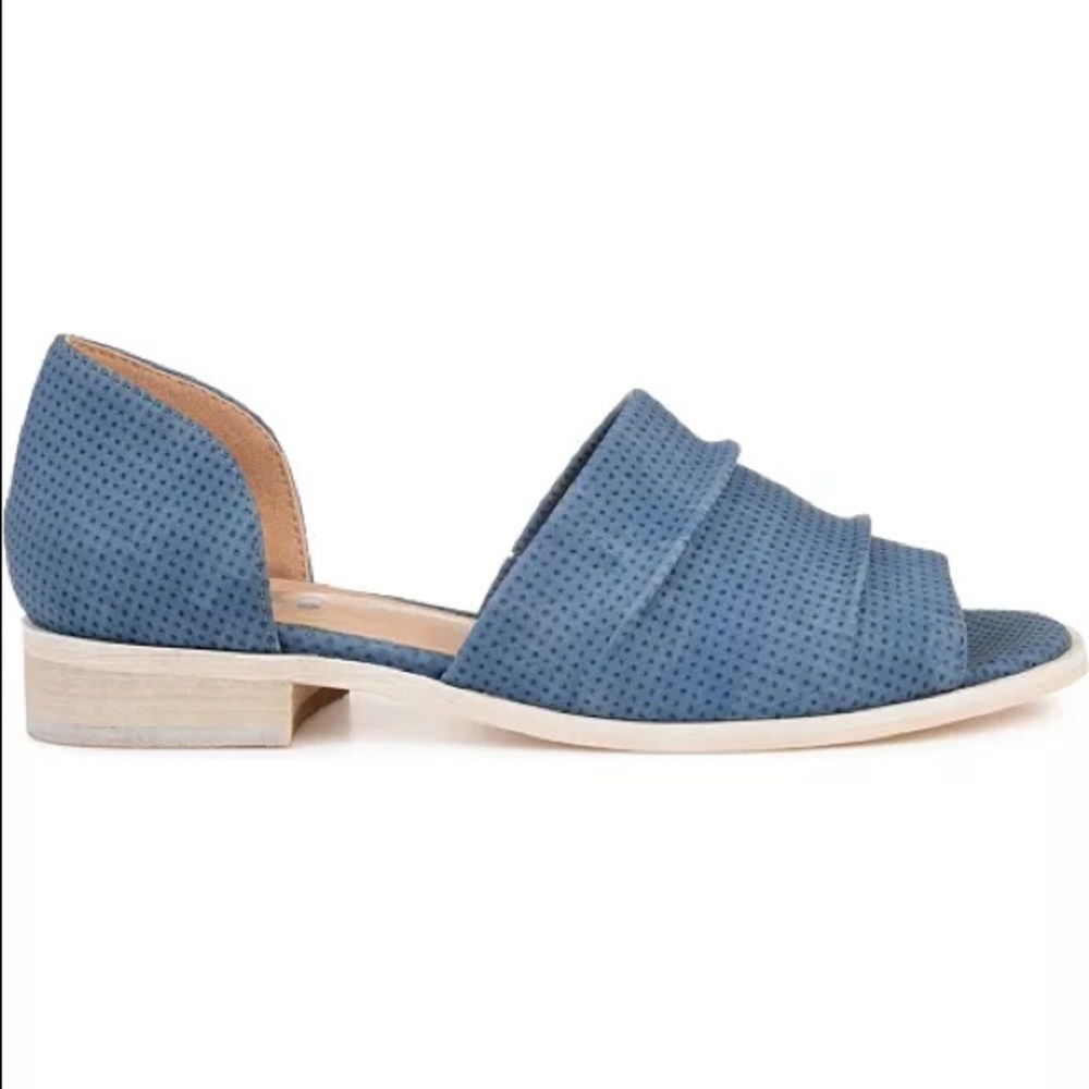 Helena flat by Journee Collection in blue Sz 9